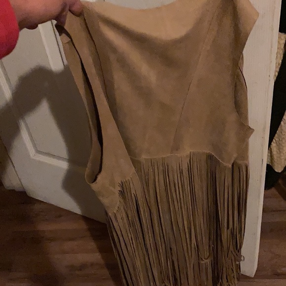 Purses, sweaters, jeans, shirts, shoes, and much more… - Picture 9 of 17